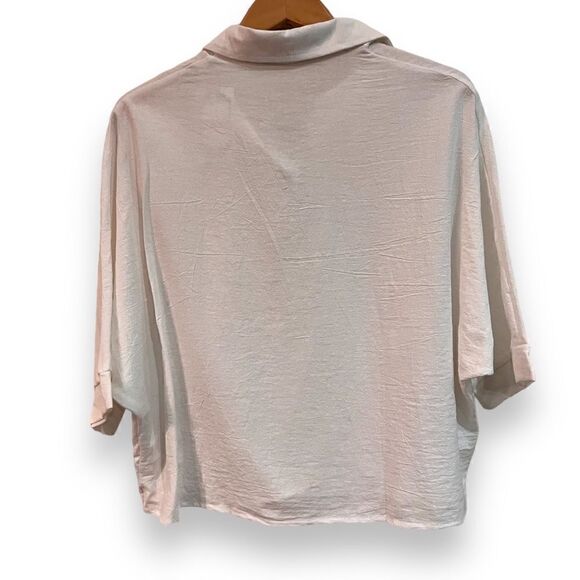 E-retro Blouse Women’s Med-XL White Collared 4 Buttons Short Sleeve NWT - Picture 2 of 8